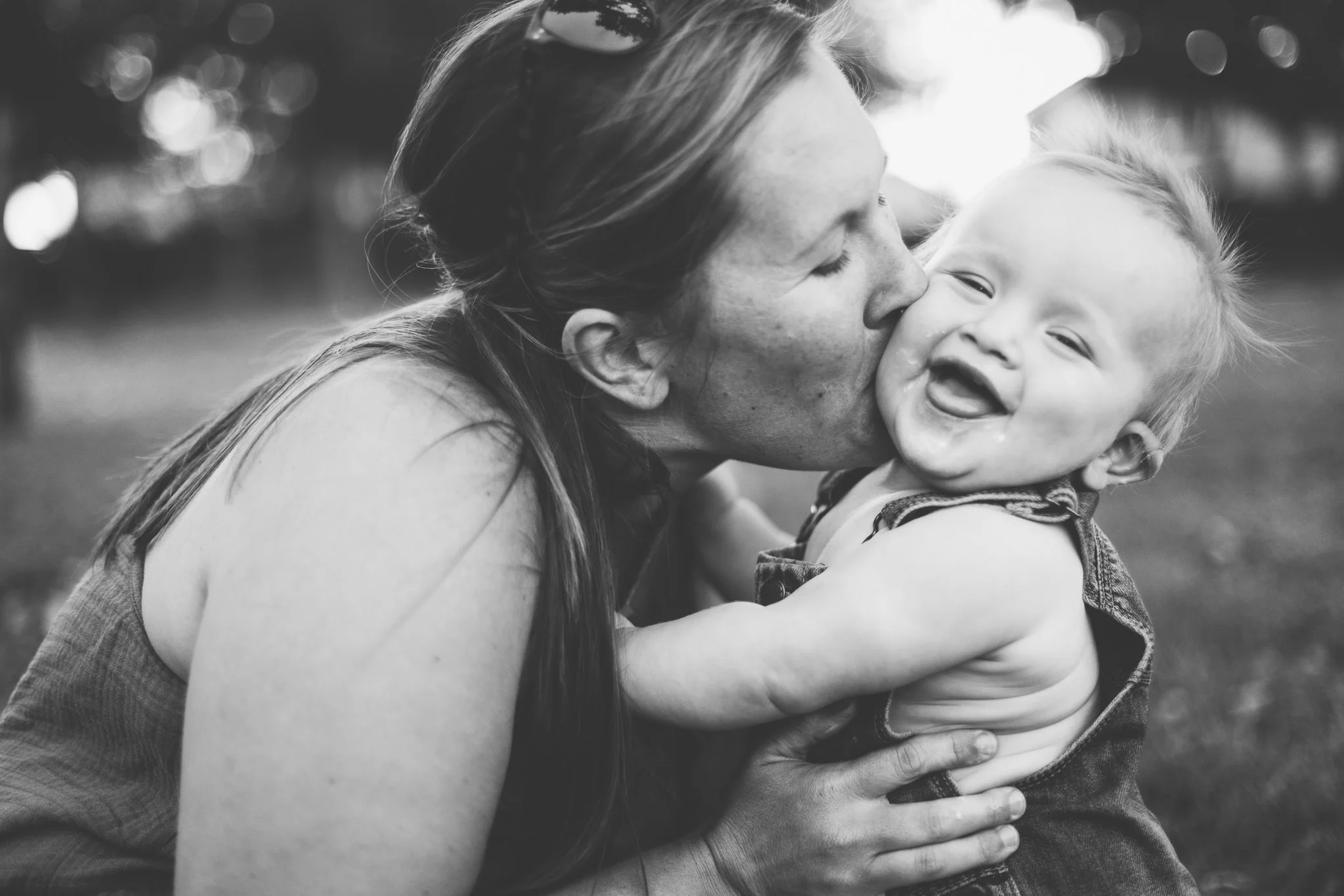 Archer_Inspired_Photography_Allie_First_Birthday_Cake_Smash_Morgan_Hill_California_Family_Photographer-82.jpg