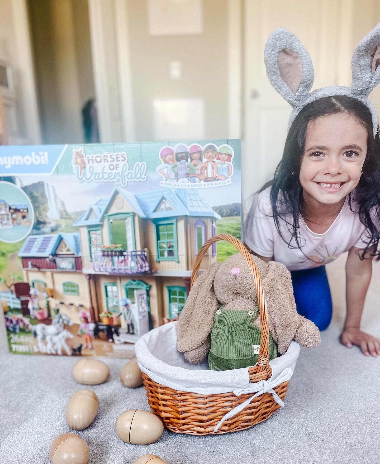 Oh Ezri and her love for bunnies 🤍 
Easter weekend is here and we are still gathering things for baskets and planning our Easter Egg Hunt but wanted to share about @playmobil and all of their amazing products for an idea for Easter gifts this year. 