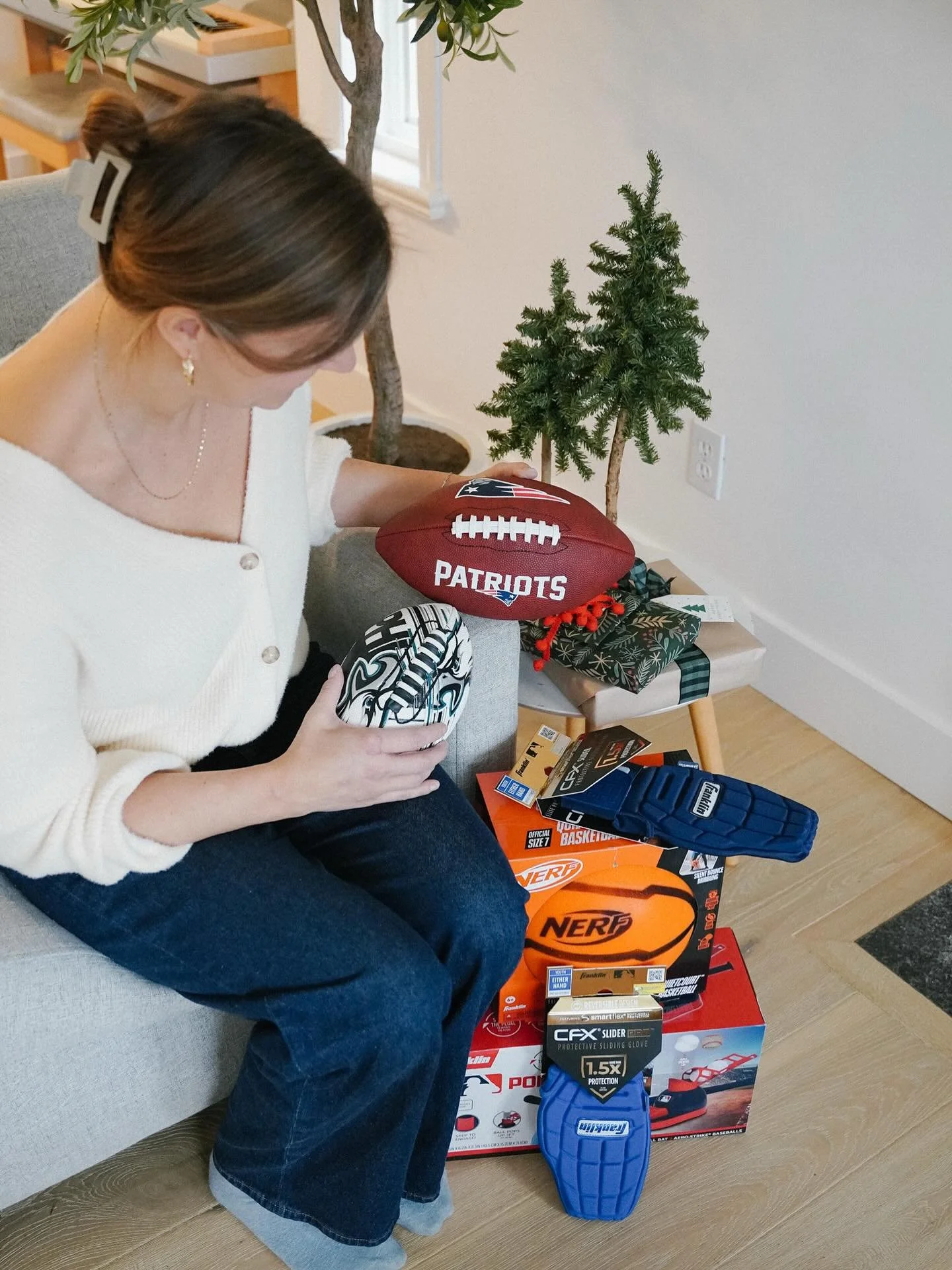 Christmas with our boys always involves some sort of sporting equipment and this year is no different; featuring the goods from @franklinsports 
🏈 🏀 ⚾️