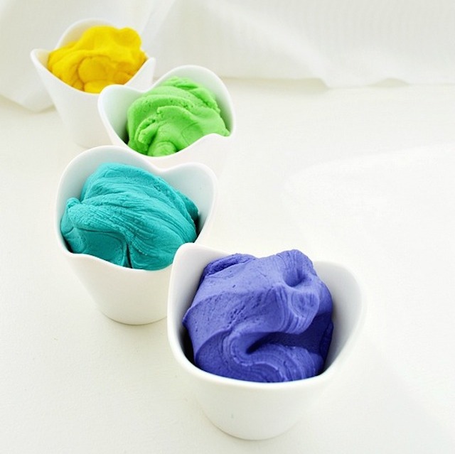 DIY-Play-Dough-vertical1.jpg