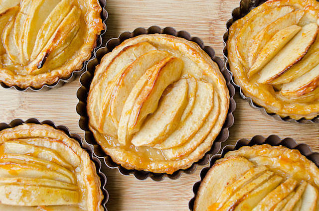 Easiest-Apple-Tart-Recipe-with-Step-by-Step-Instructions-1.jpg