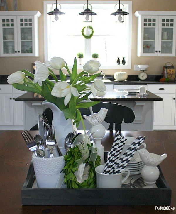 Black and White Tablescape from Farmhouse 40