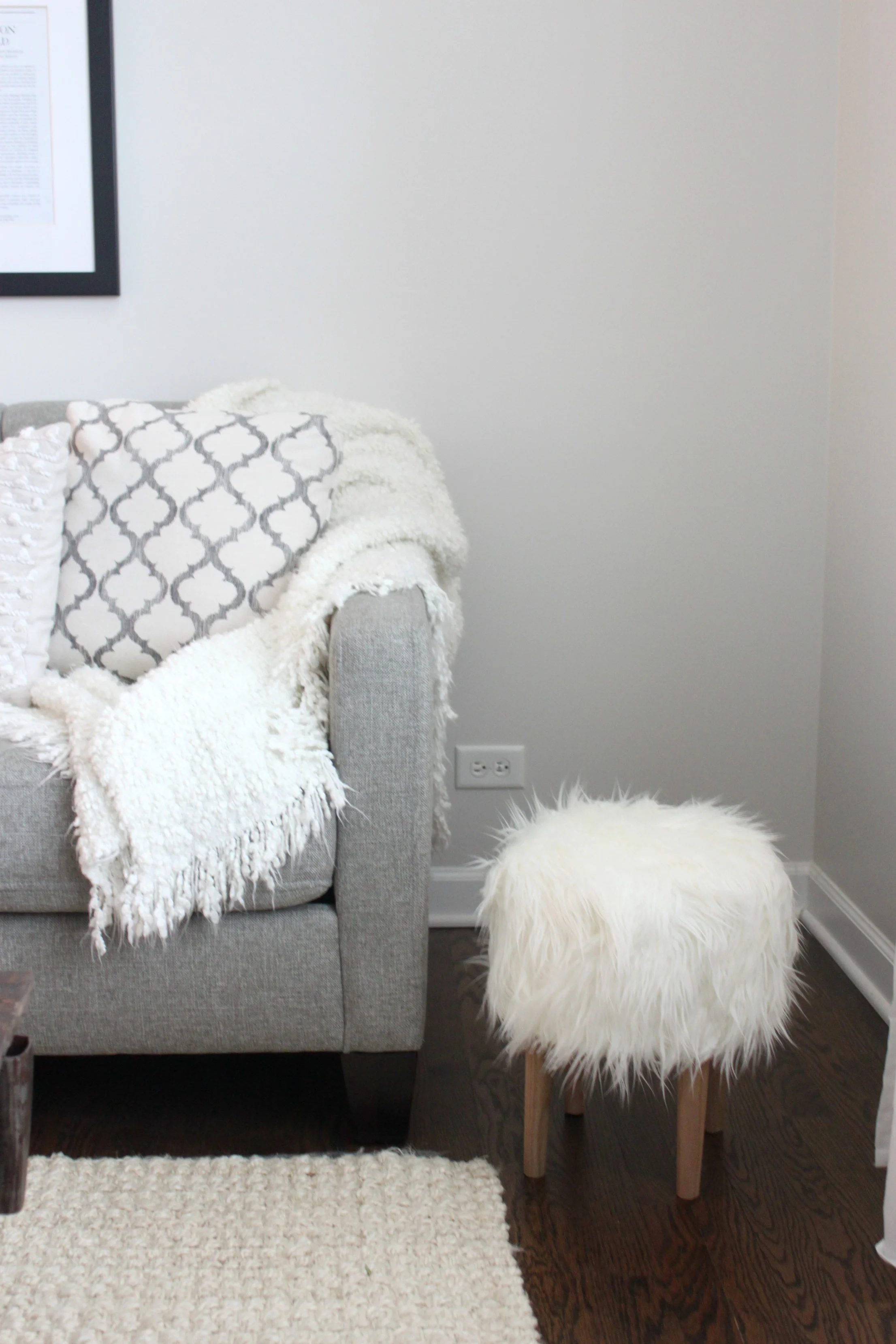 DIY Faux Fur Stool — Colors and Craft