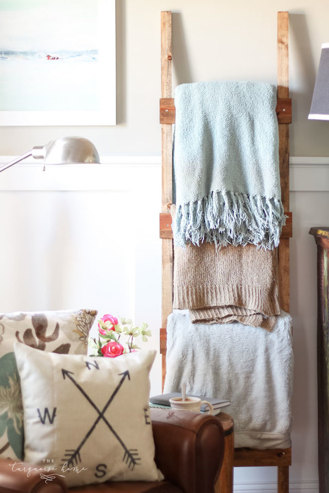 DIY Rustic Ladder from The Turquoise Home