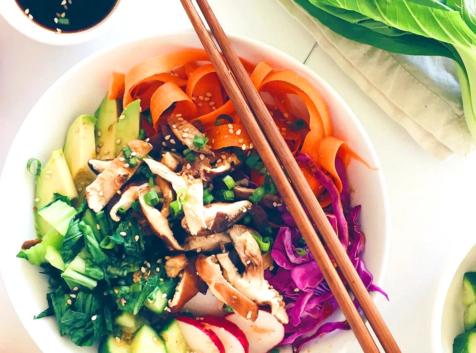 sushi-bowl-nuts-for-veggies.jpg