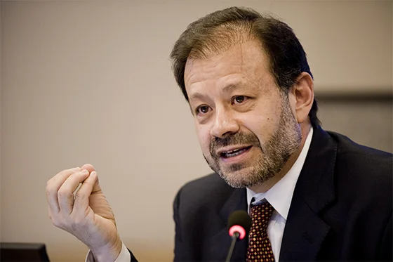 Augusto De La Torre