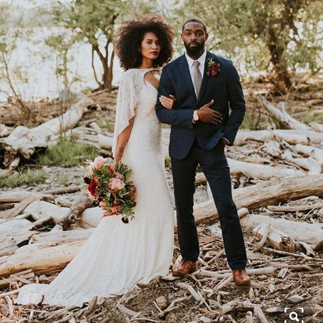 Loving all of this! The flowers, hair, dress and his stunning suit. What a lovely couple! 😍 inspiration photo from @junebugweddings