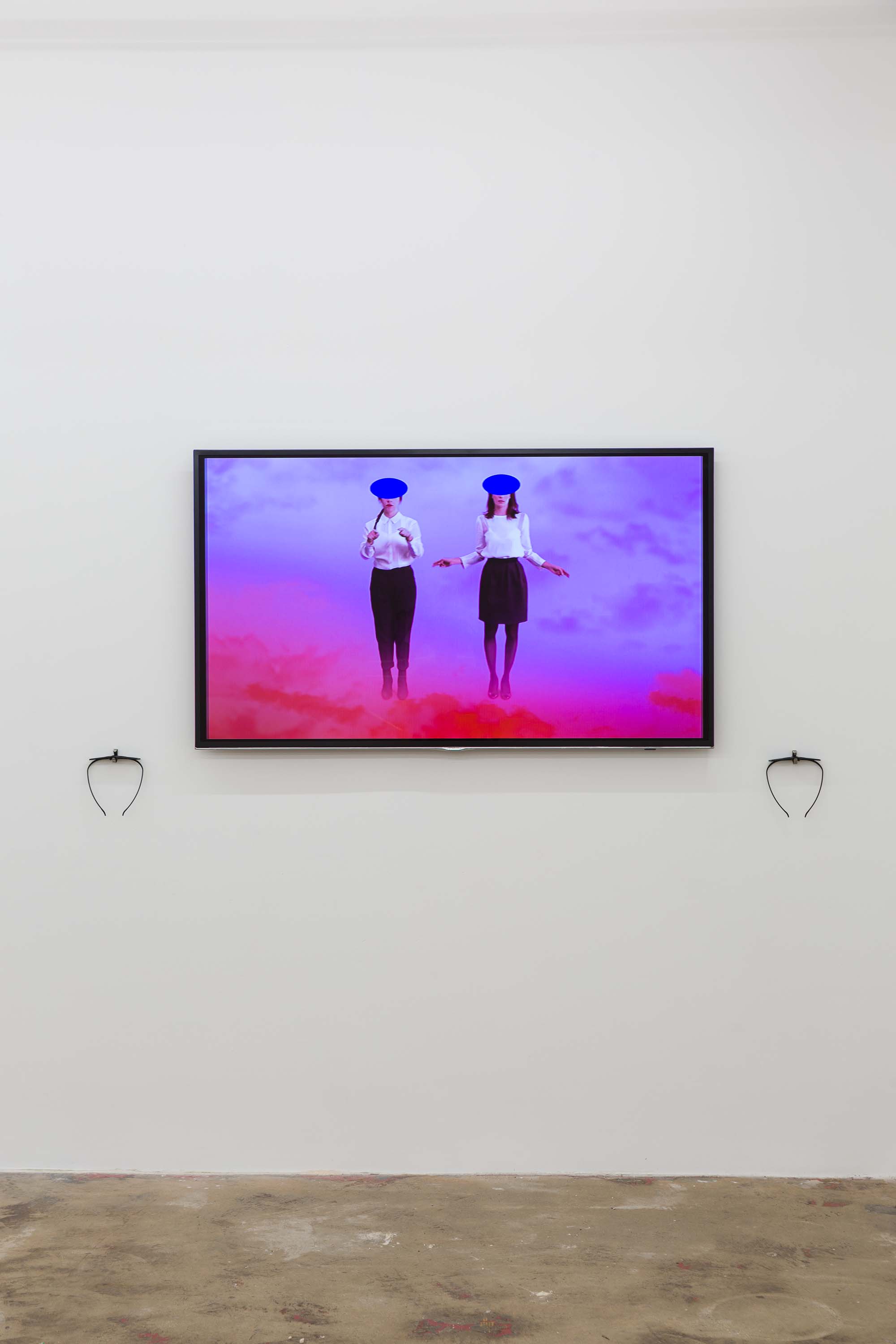 Cecile B. Evans, The Brightness , 2013, installation view with 3D glasses