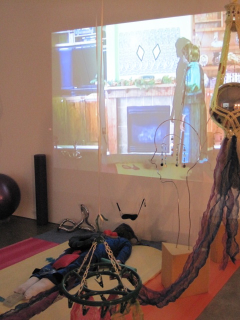 Shana Moulton, I Lost Something in the Hills, 2011, performance documentation installation
