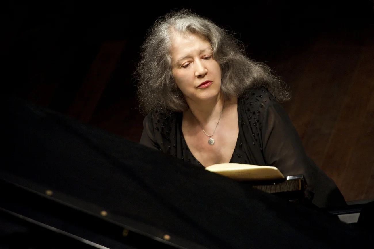 Argerich_AJH2555_rrr.jpg