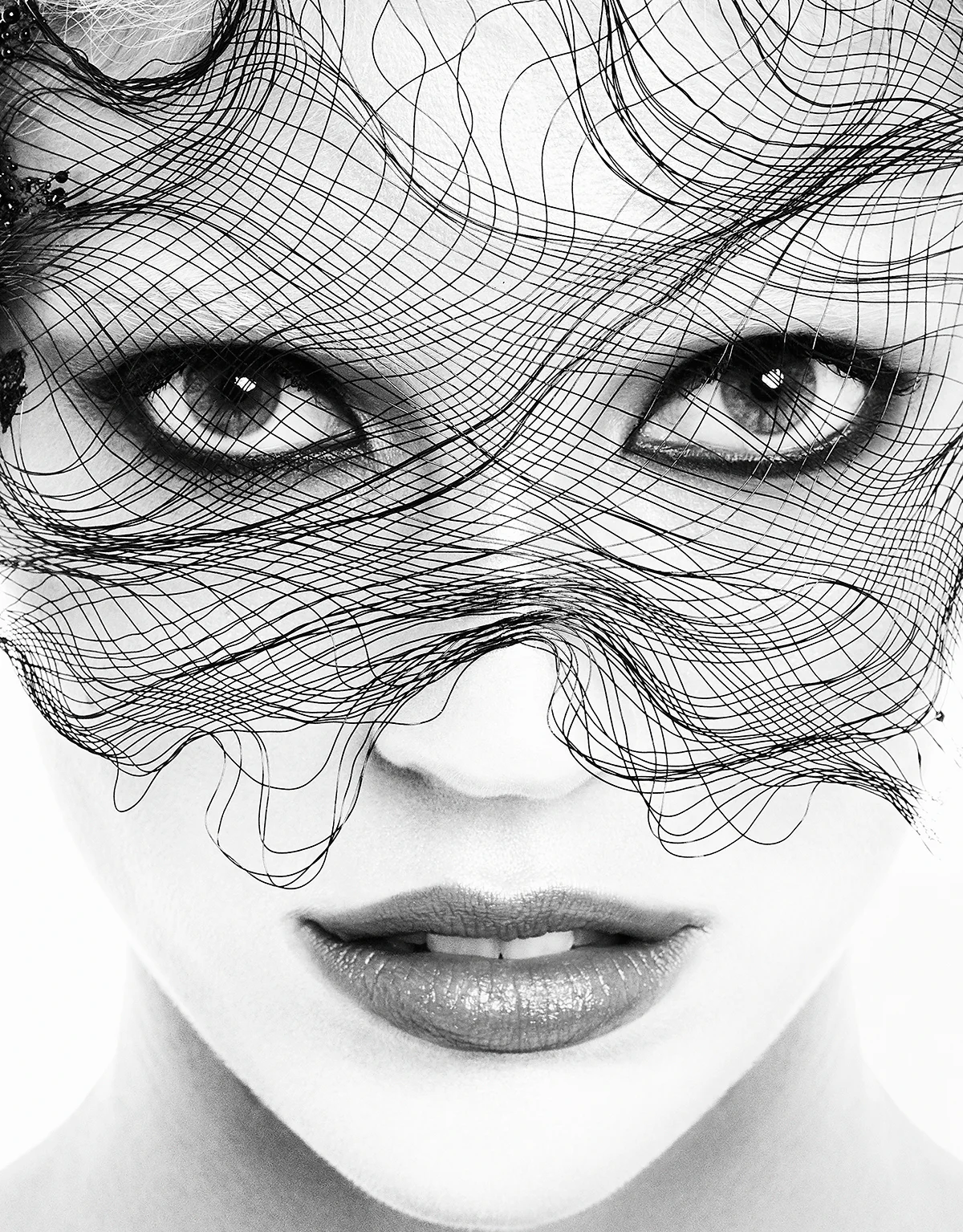 Devon-Windsor-for-VOGUE-Taiwan-by-Enrique-Vega-P291.jpg