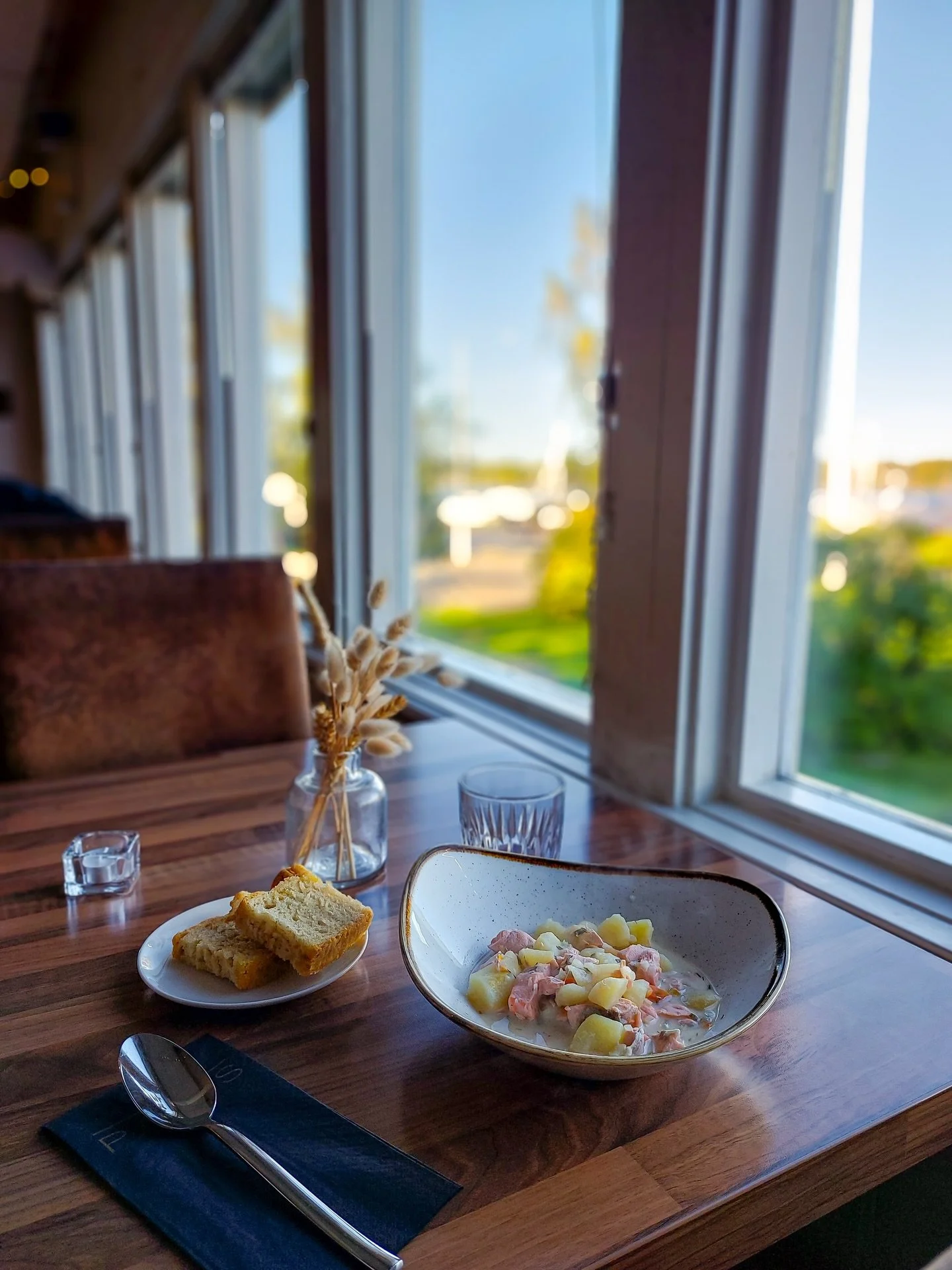 &Auml;r det n&aring;gon mer &auml;n vi som l&auml;ngtar efter att lunchen ska dra ig&aring;ng igen? 🤩

Vi ser verkligen fram emot att f&aring; v&auml;lkomna er tillbaka m&aring;ndag den 2 februari! Under tiden planerar vi nya menyer, renoverar k&oum
