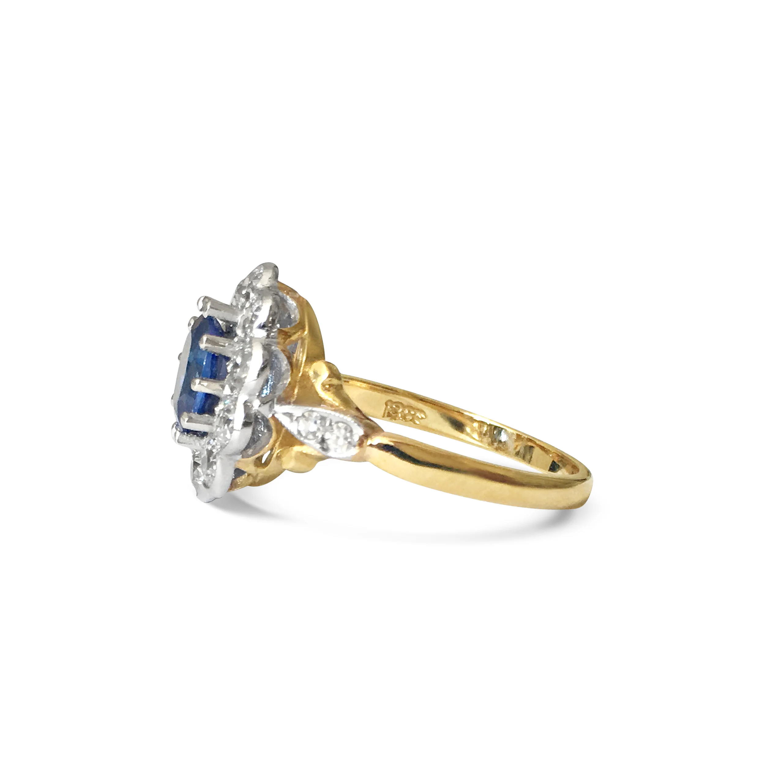 sapphire & diamond oval cluster ring side