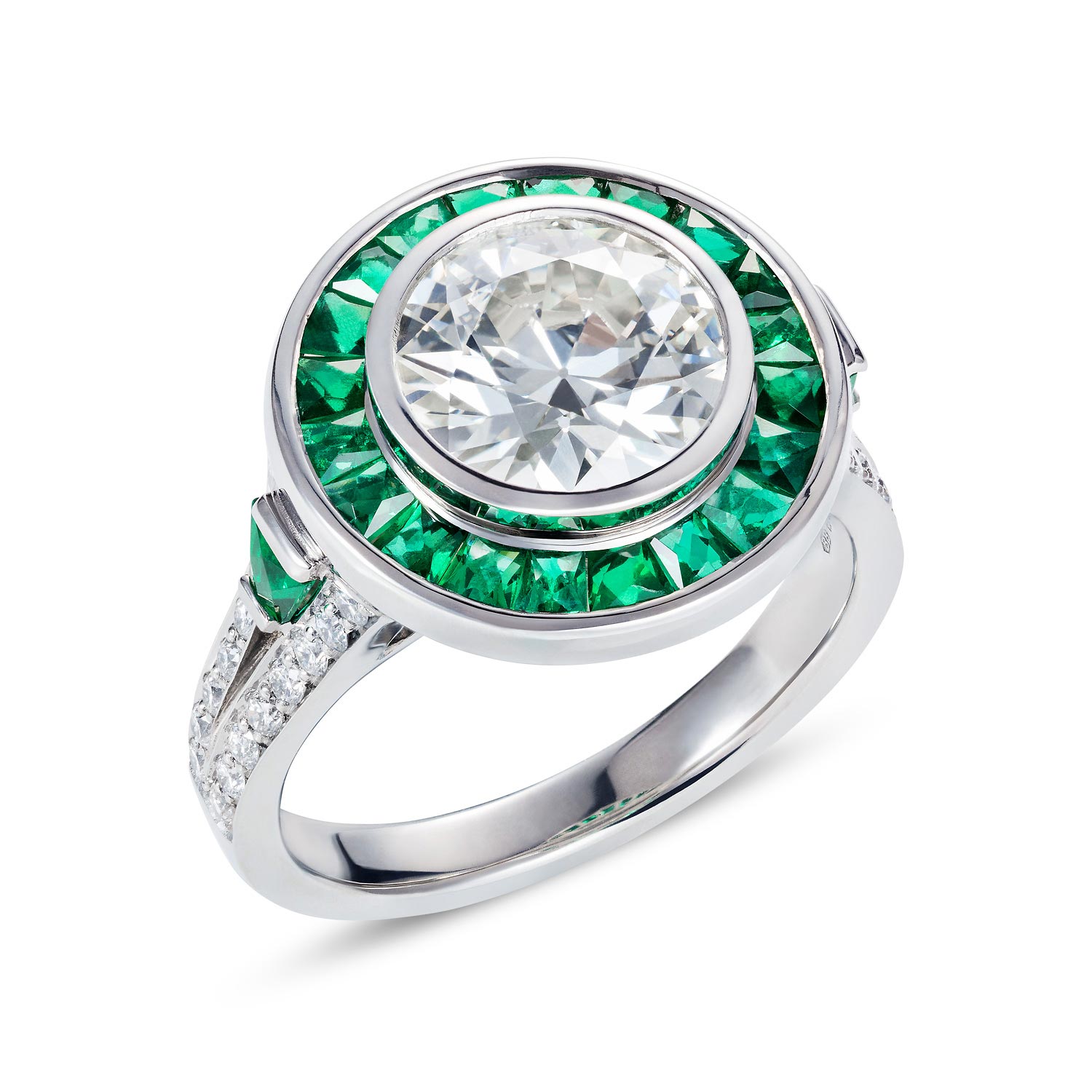 Bespoke emerald & diamond target ring angle