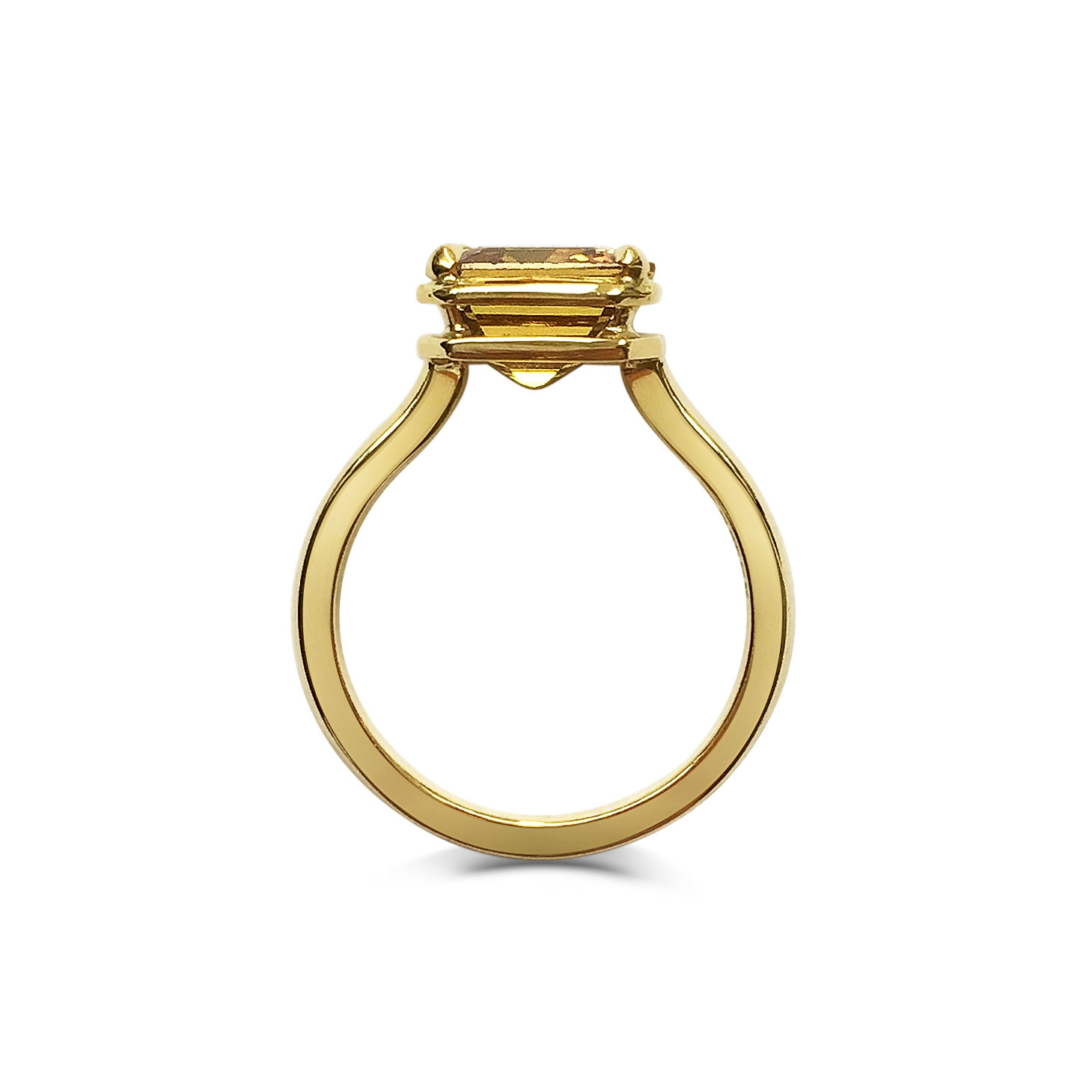 Square-cut yellow sapphire ring mounted in 18ct yellow gold