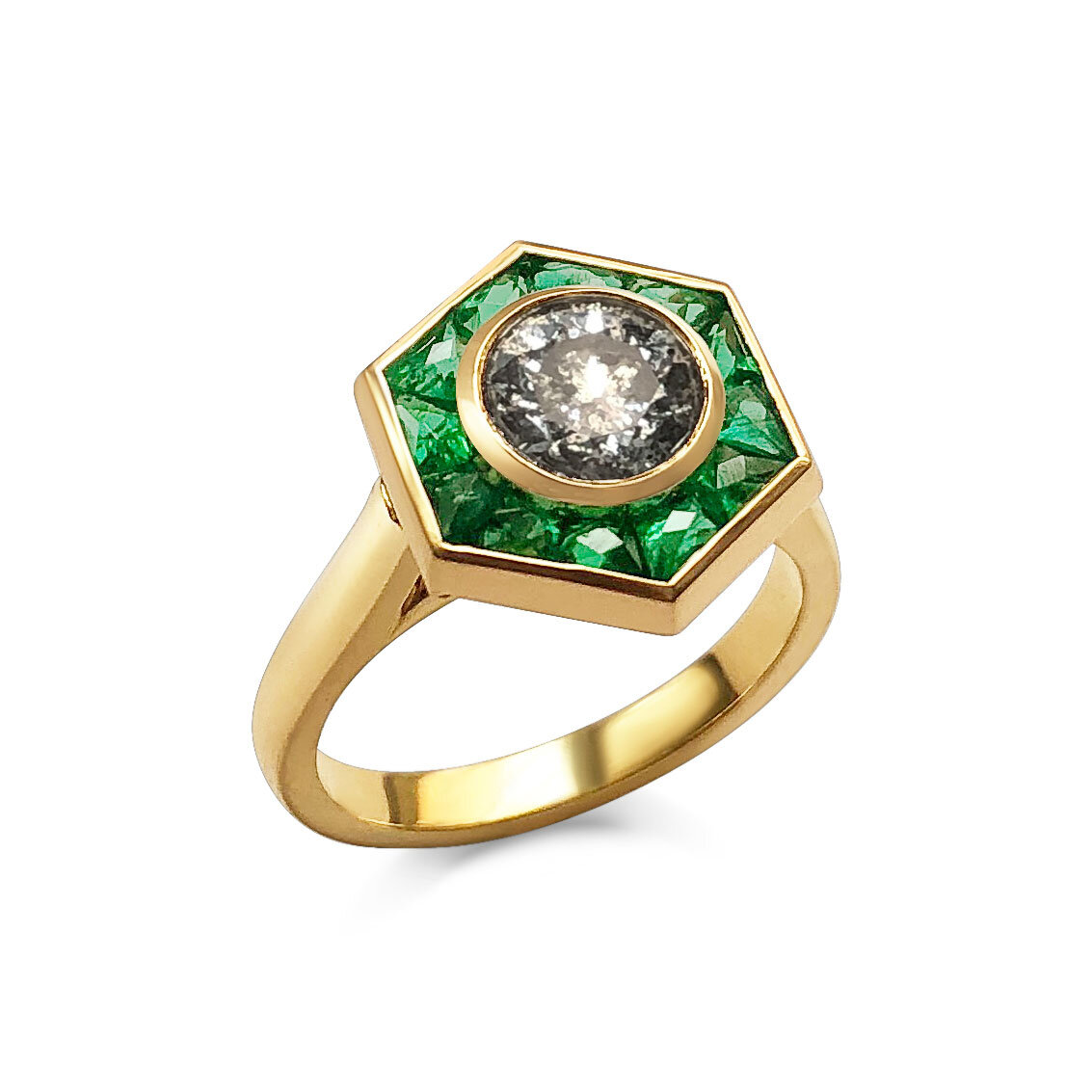 Salt &amp; Pepper Diamond and french-cut emerald ring mounted in 18ct yellow gold