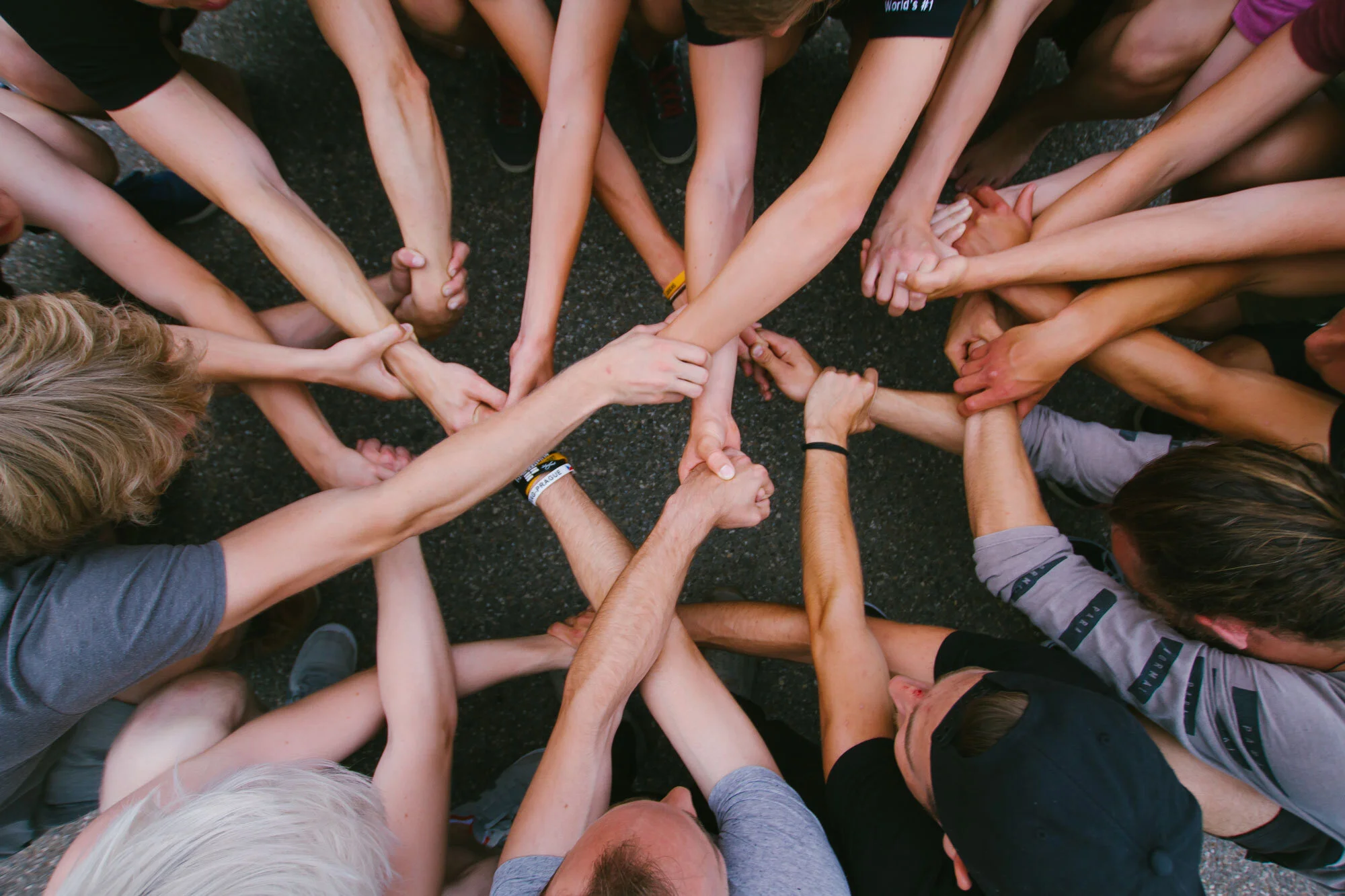 header-teambuilding.jpg