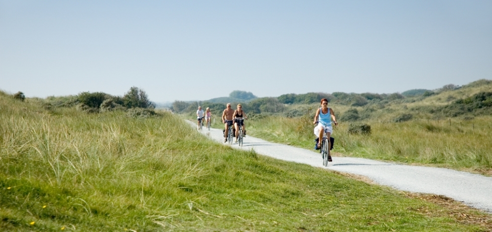 Ameland portal 00003_Duinen_Fietsers_RGB.jpg