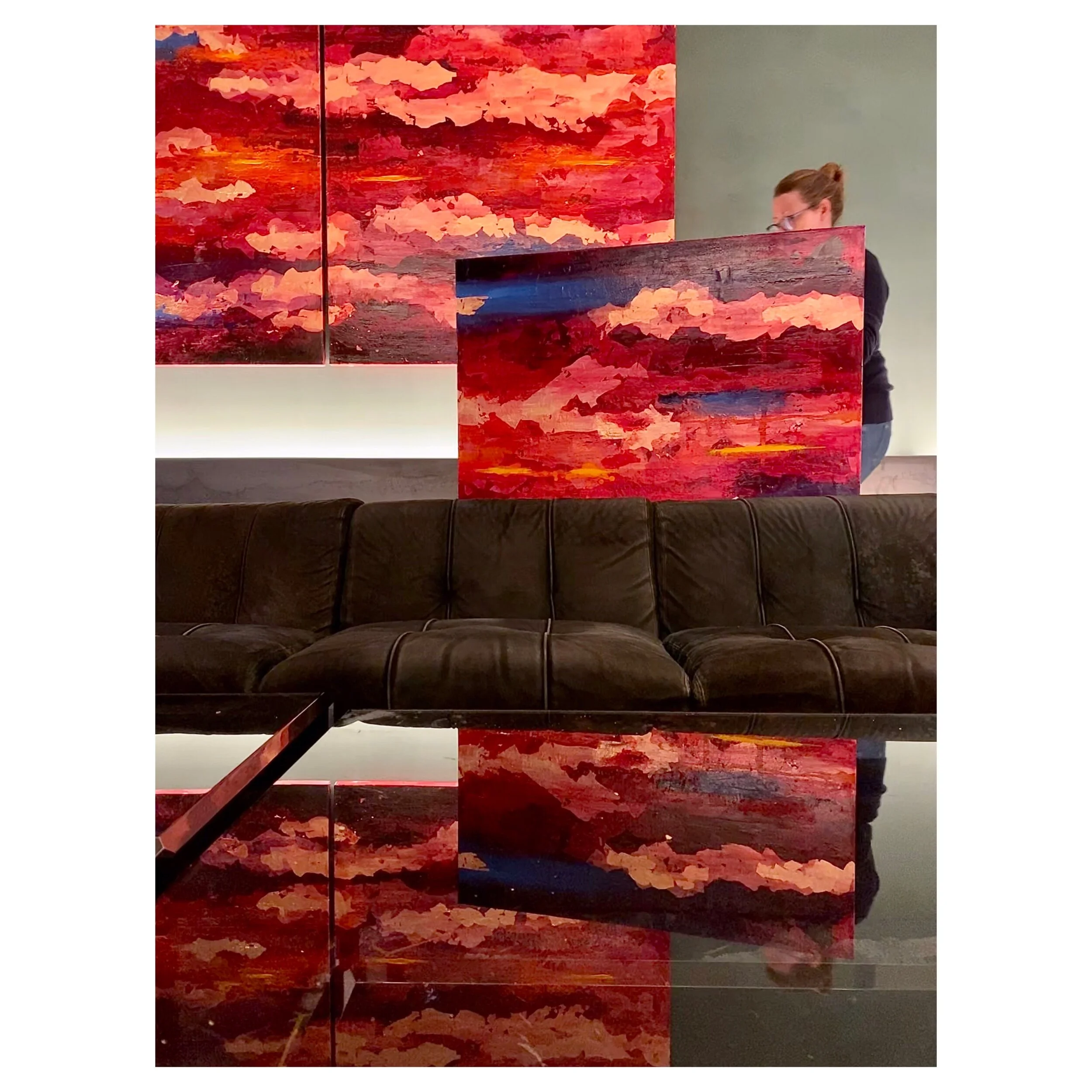 Here I am installing a private commission, you can see of the story and details on my instagram page. 