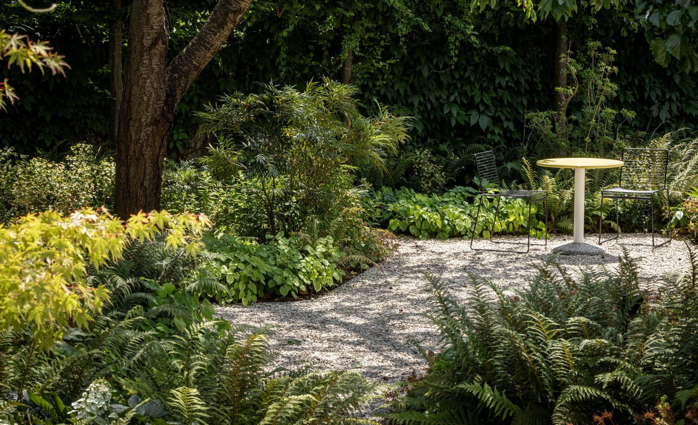 tuinarchitect_steyaert_brussel_beton_mechelen_zwembad_jungle_groen_stadstuin