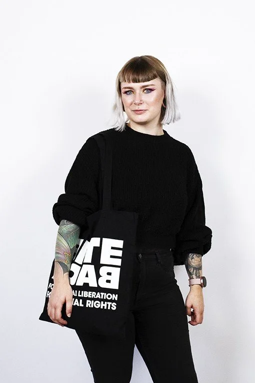 Bite-back-black-totebag-Staygold-Antwerp.jpeg
