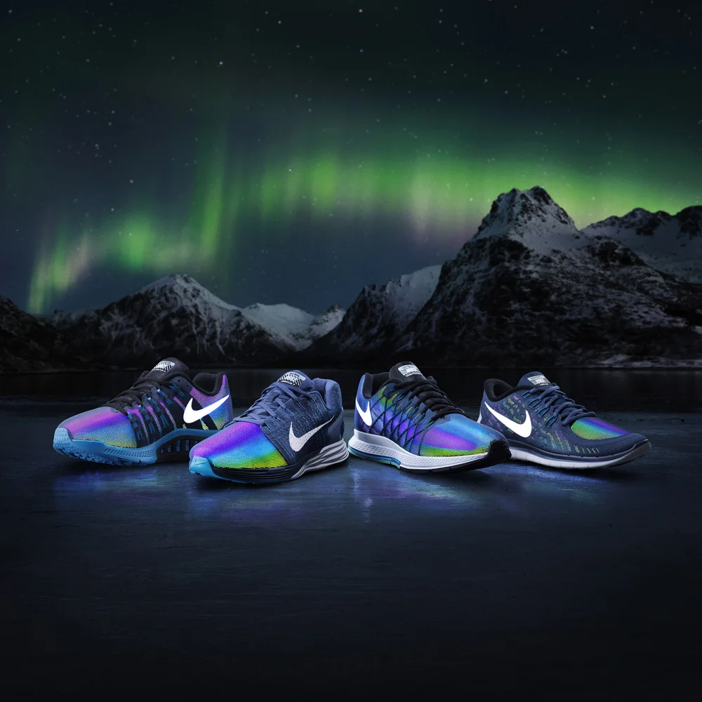 NIKE