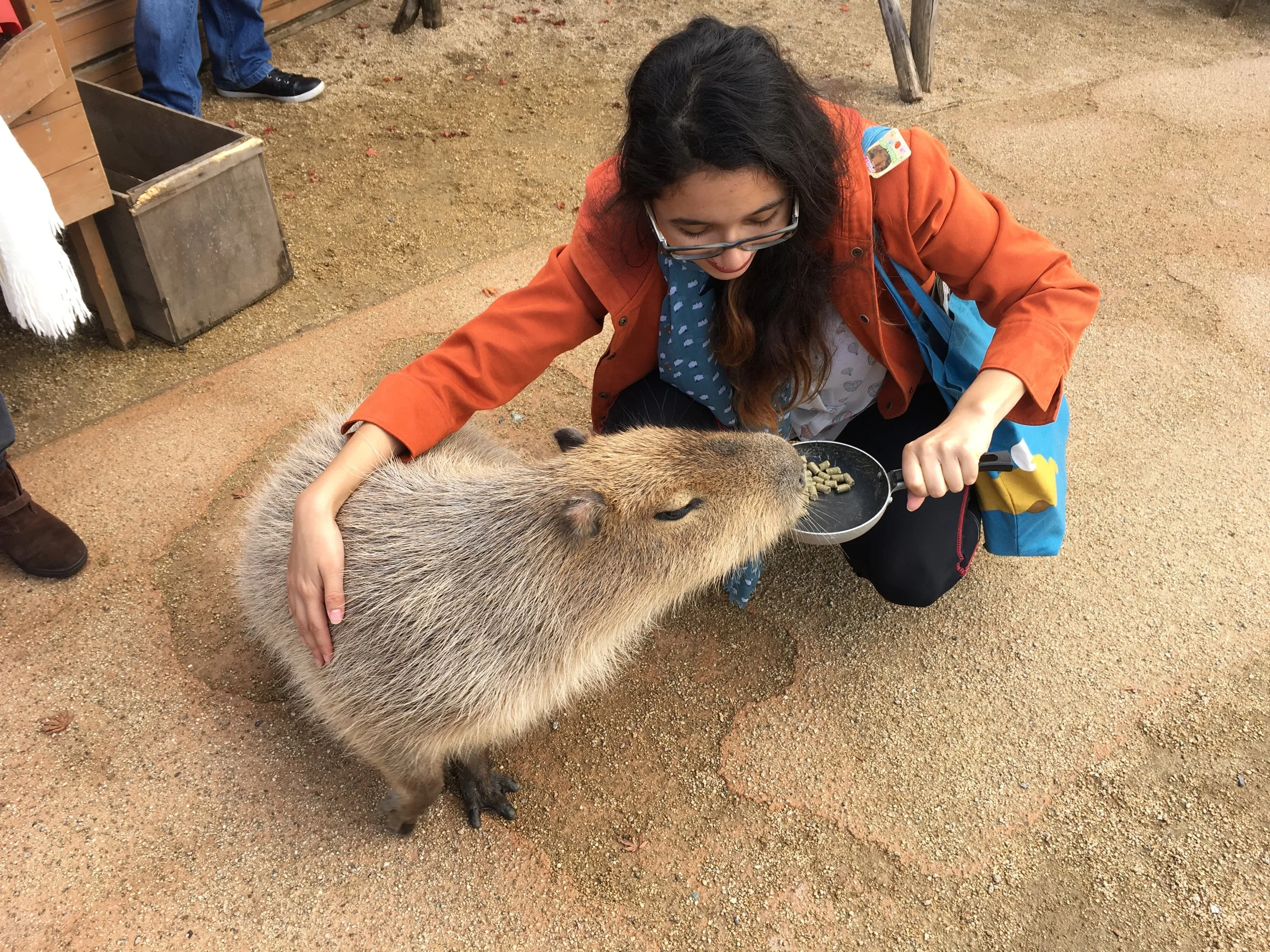 Madeline Zuluaga and Capybara.jpg