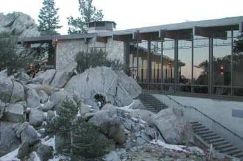 lodge.jpg
