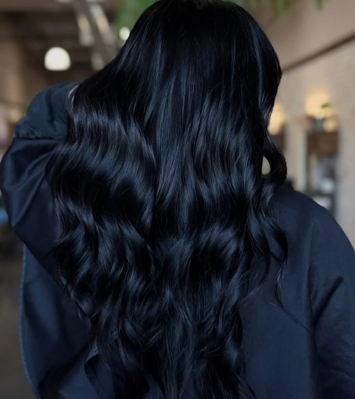 Blessing your feed this morning with this beautiful midnight plum created by our talented @coloredbykate_ 
This shine is everything ✨✨

@davinescolor for the pallet 🎨