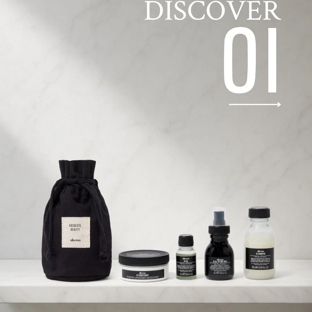 OI is a product line designed to enhance the beauty of all hair and skin types. With a focus on creating a balance between
sensorial experience, multi-benefit formulations, and proven
effectiveness, each product delivers immediate cosmetic results fr