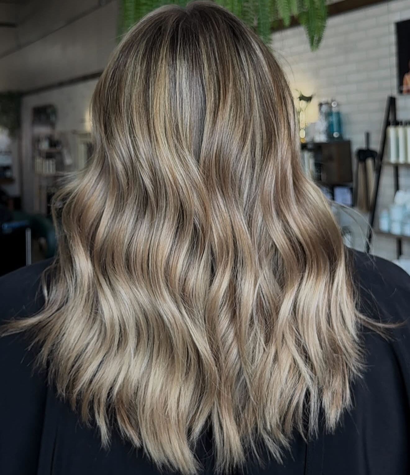 &ldquo;Baby blonde, naturally effortless.&rdquo; ✨

Created by @coloredbykate_ using @davinescolor