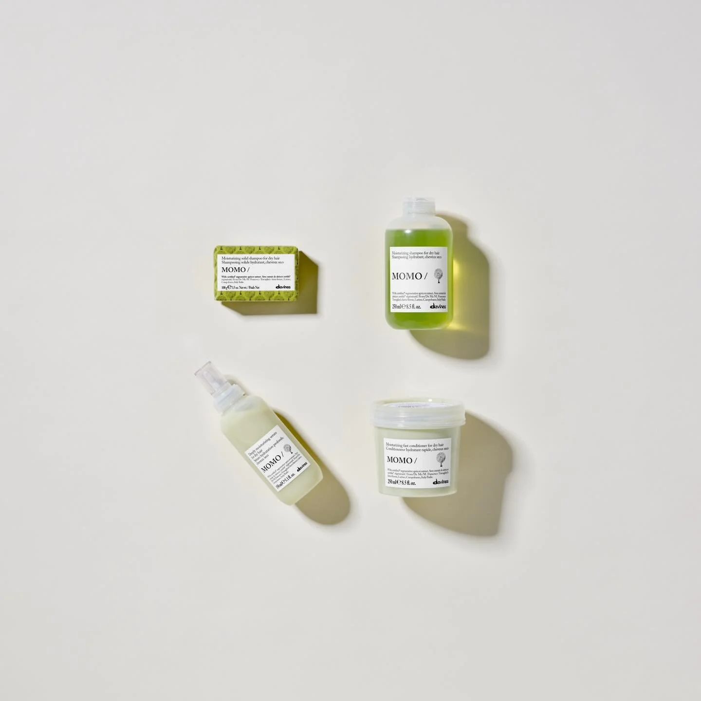 MOMO / Moisturizing. For dry or dehydrated hair.
Active ingredient/ Apricot extract 

✨NEW ✨
MOMO serum / Delivers hydration to the hair fiber without leaving a greasy or heavy residue. Helps restore softness, enhance silkiness and boost shine.
&bull