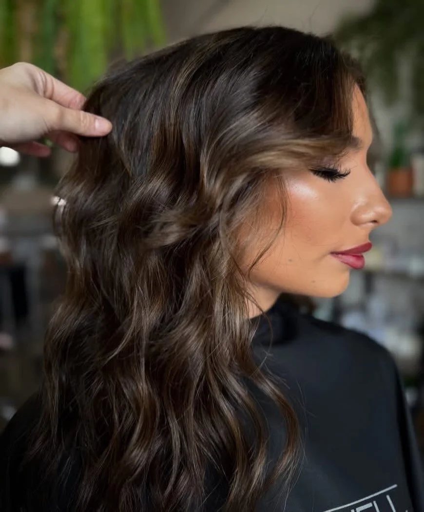 Brunette but make it spicy 🥵 

Created by @_hairrbylc using @davinescolor