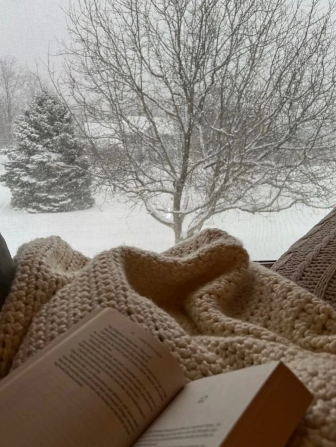 Happy Friday!  Keep an eye on our story for upcoming markets: Hawaii and Chicago are next week ;) 

Link in bio for show details | NYC | ATL | LA | DAL