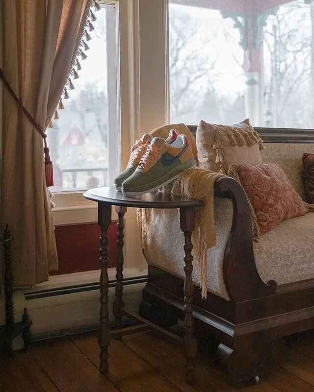 Who&rsquo;s your friend when things get rough? #nike #hrpufnstuf #puffnstuff