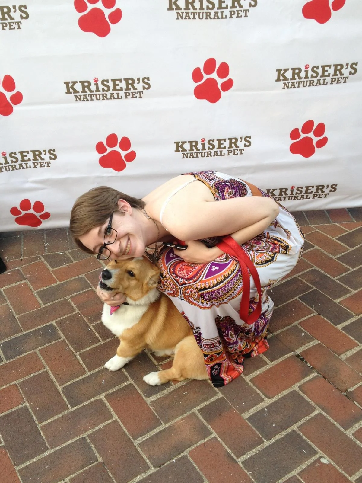 This new annual event was created by owner, Jennifer Silkwood of the Orland Park Kriser’s Natural Pet store located at: 15160 S. LaGrange Road. There were several vendors and sponsors including: Chicago Land Eskie Rescue, Perfect Pooches Adoption Agency, and Best Buddies Pet Pantry, and the Village of Palos Park.