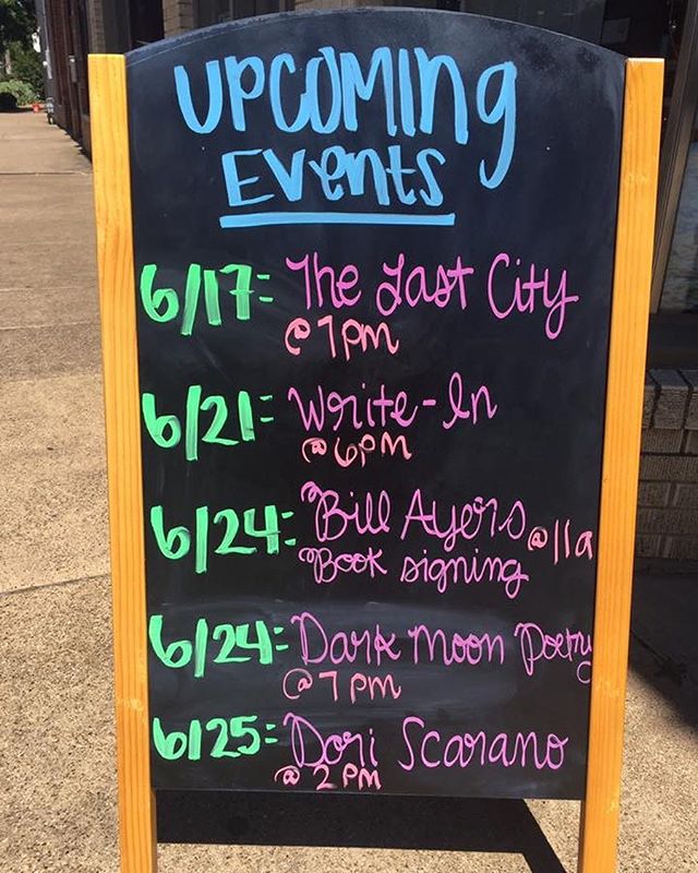 Dallas, Texas ... I'm headed your way! Join me this Sunday at @deepvellumbooks 📚 at 2pm! Event details: ☝️ In our bio! .
.
.
#book #books #read #reading #bestbook #cancerbook #cancer #bookworm #bookstagram #bookshelf #book📖 #bookquotes #book📚 #bookstore #bookmark #bookworm #booklove #bookblogger #booklover