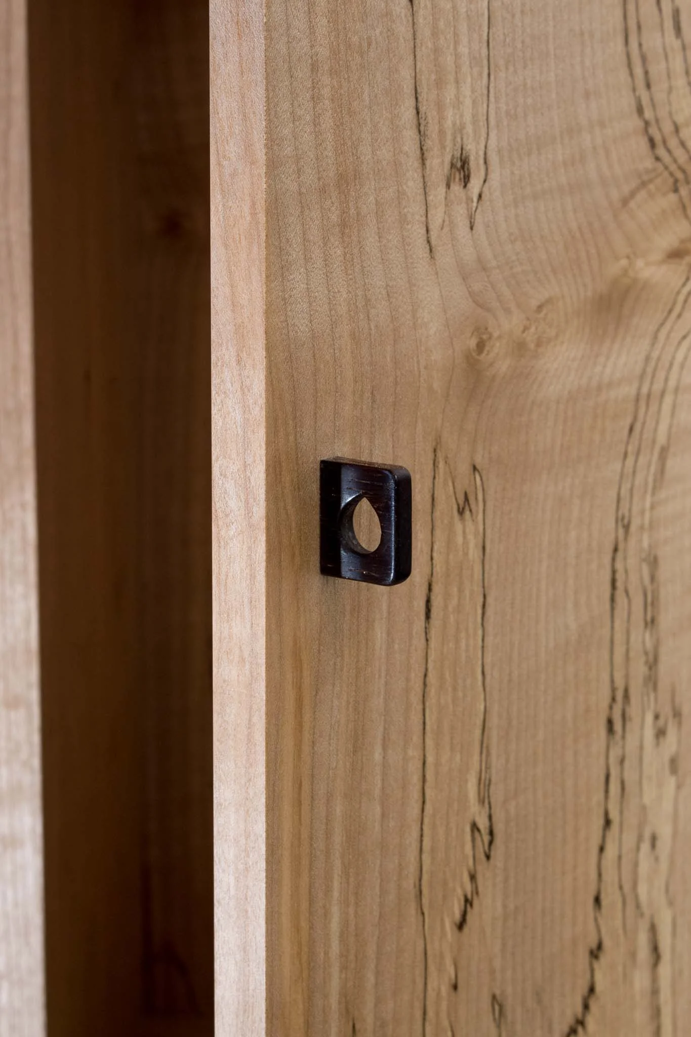 Ouyang Maple Wall Cab-8.jpg