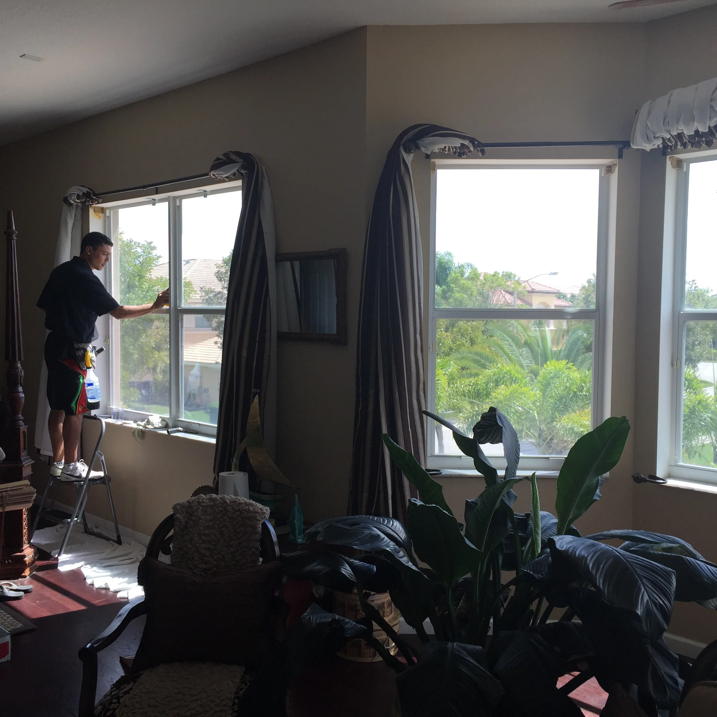 Residential & Commercial window tinting, professional job . Tint Wrap USA