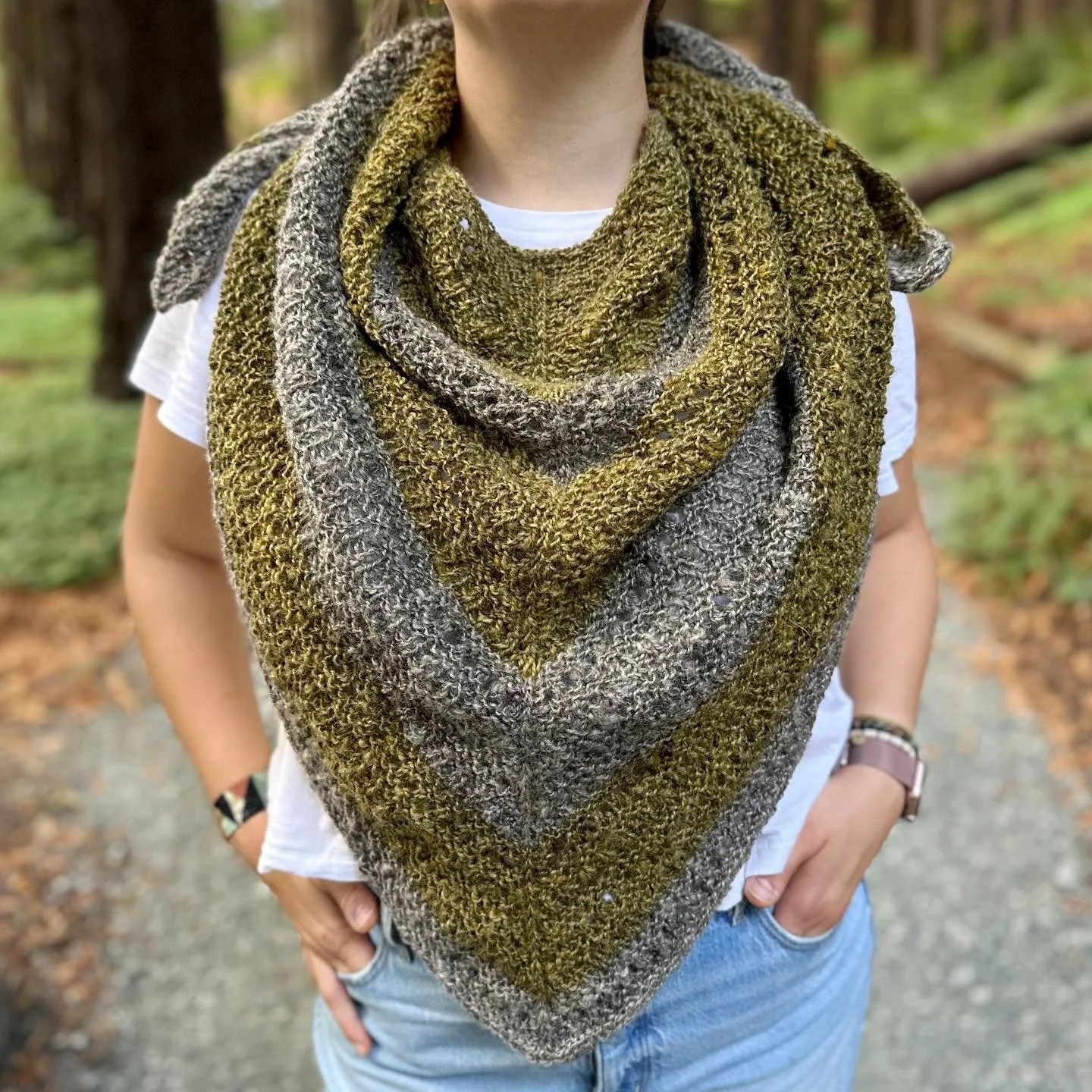See this shawl and other From Sheep to Shawl projects at the Artist Reception tomorrow, November 18th from 2-4 pm @andersoncntr in Red Wing, MN! 🐑

This shawl was made by @thebotanicalknitter with Bluefaced Leicester wool sourced from @getbentzfarm.