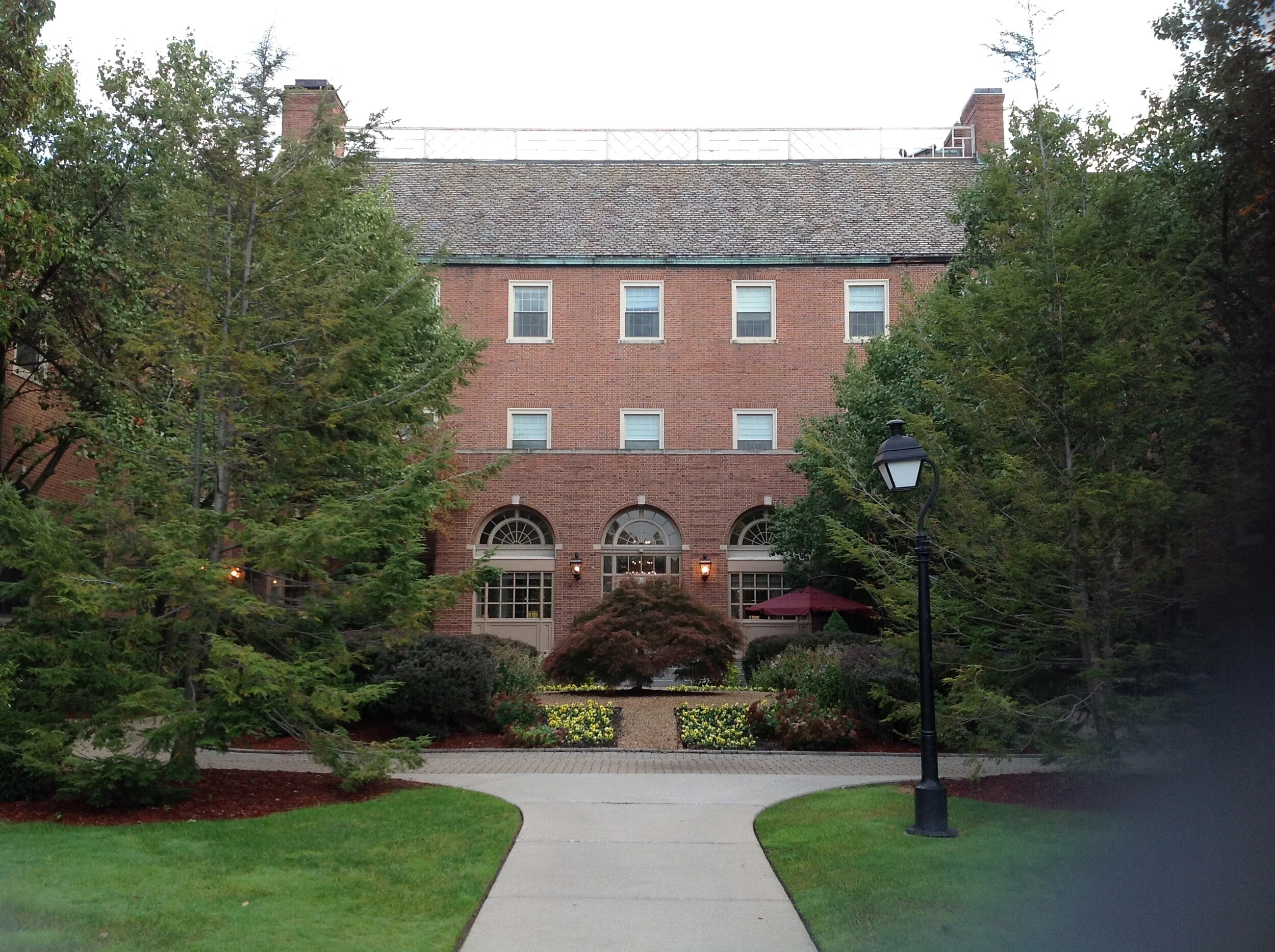 DearbornInn2012BackCourtyard4.jpg