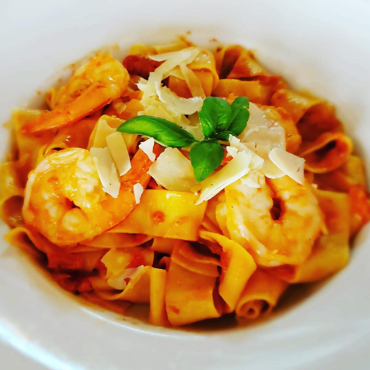 Come indulge in our popular Shrimp Pappardelle entree. Jumbo Shrimp, Wide Noodle Pappardelle Pasta, House-made Tomato Basil Cream Sauce.