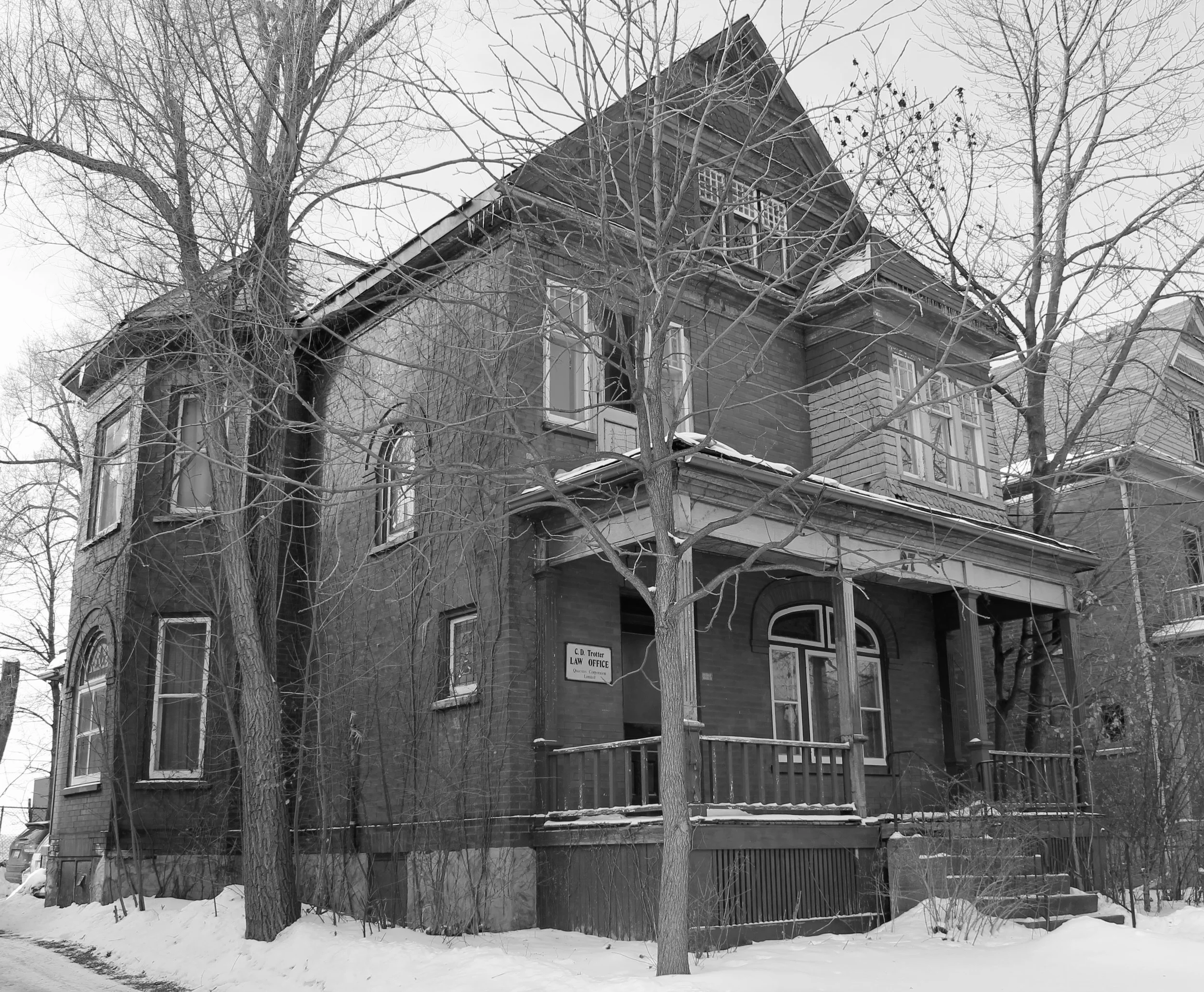 27 ROY STREET