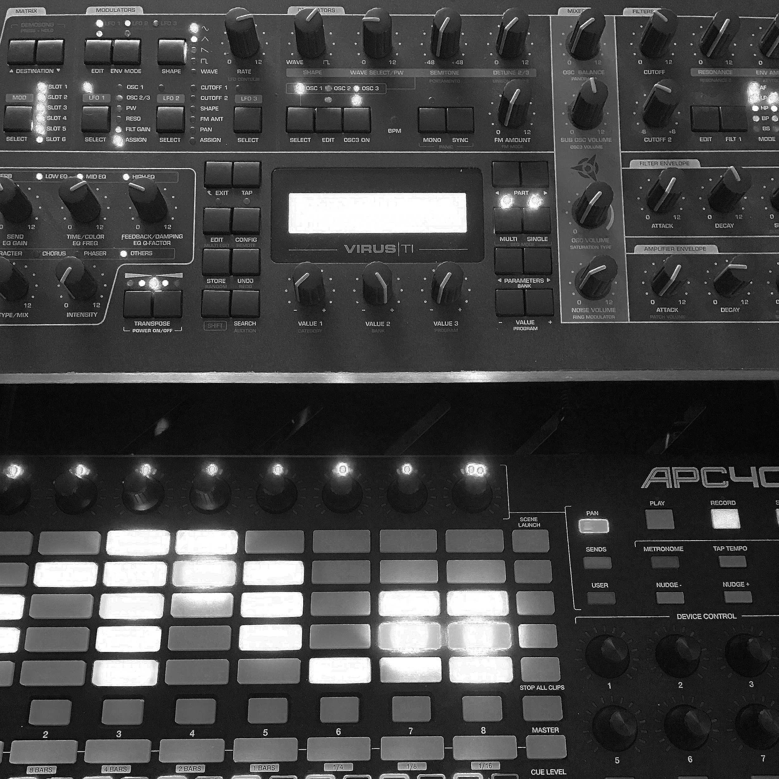 synths.JPG