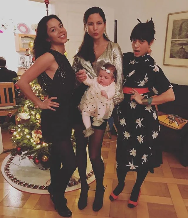 #happynewyear #beranekgirls #sisters #aunties #mama #baby #lilupafestyling
