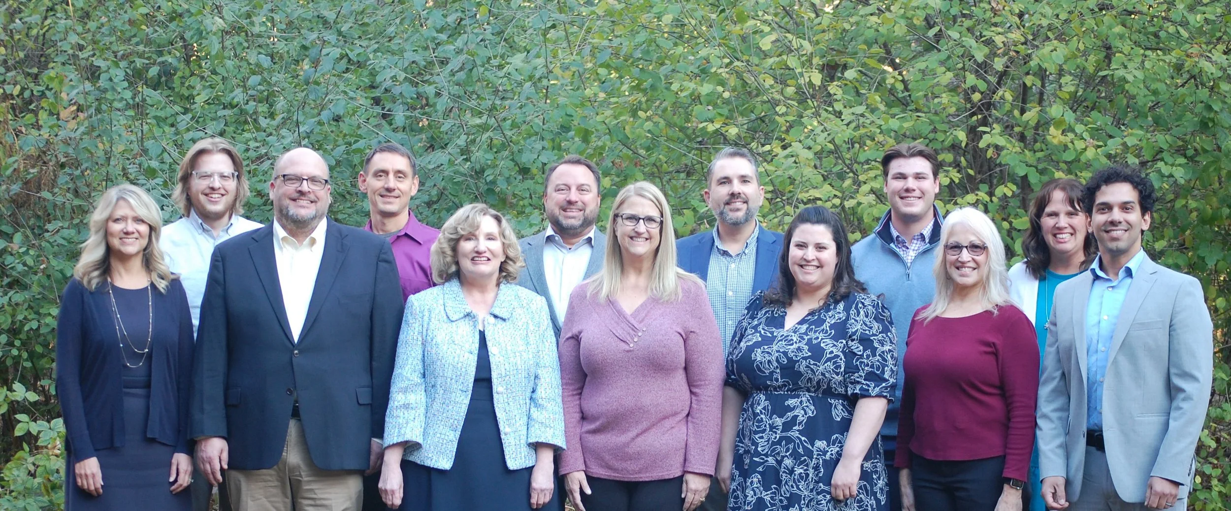 THE Team Picture. Use This One. cropped .JPG