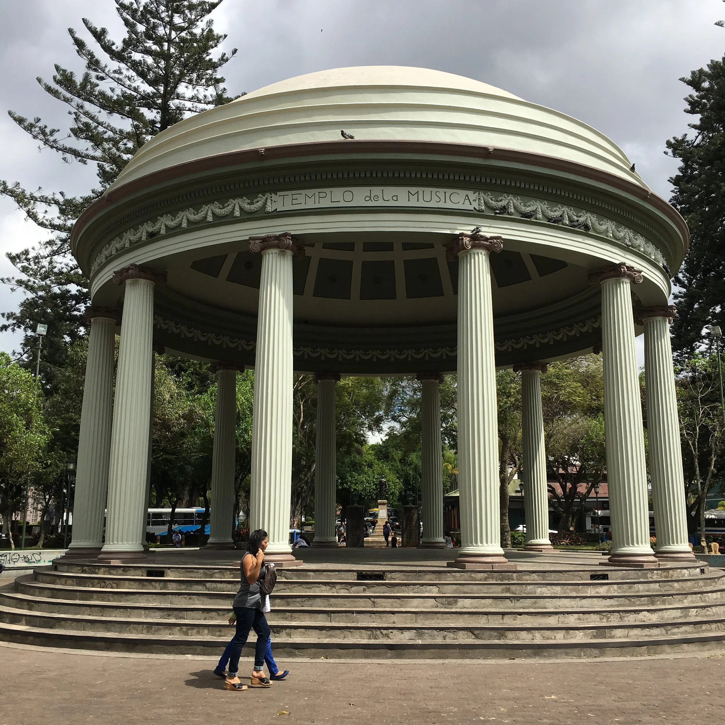 The Templo de la Musica is the work of painter and architect Francisco Salazar. It is believed Salazar was inspired by the temple of love and music in Versailles.