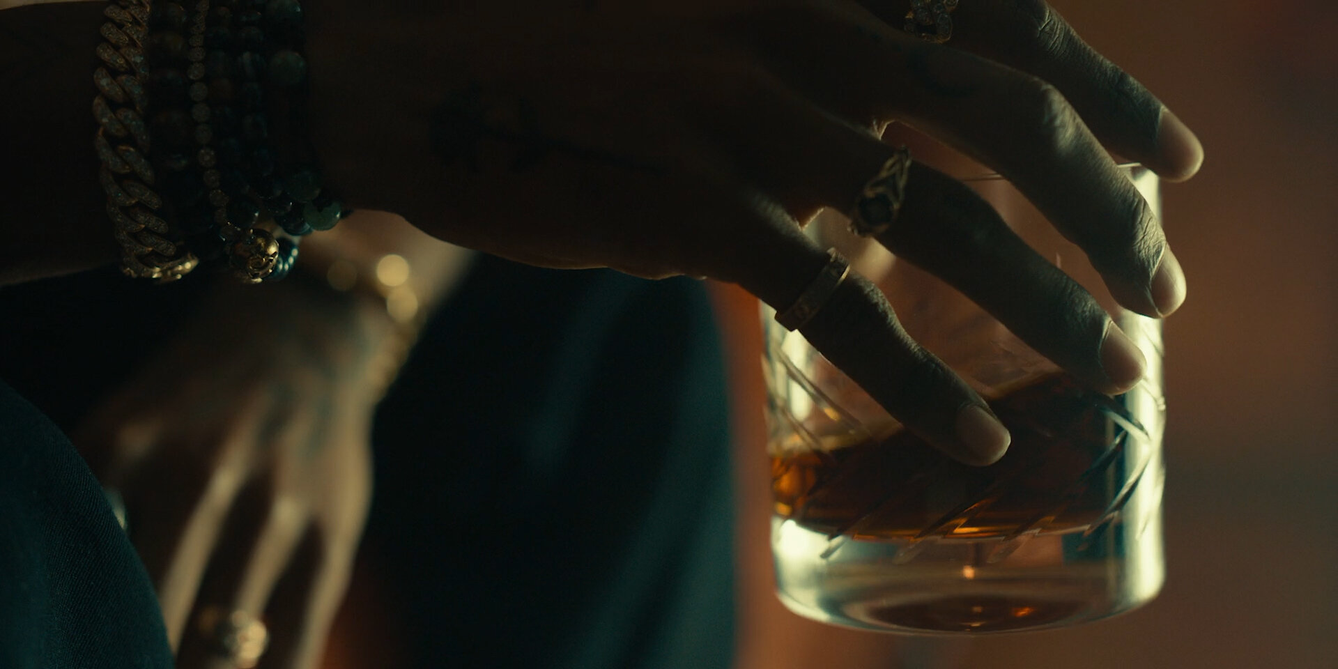 Stills.00_00_21_04.Still003.jpg
