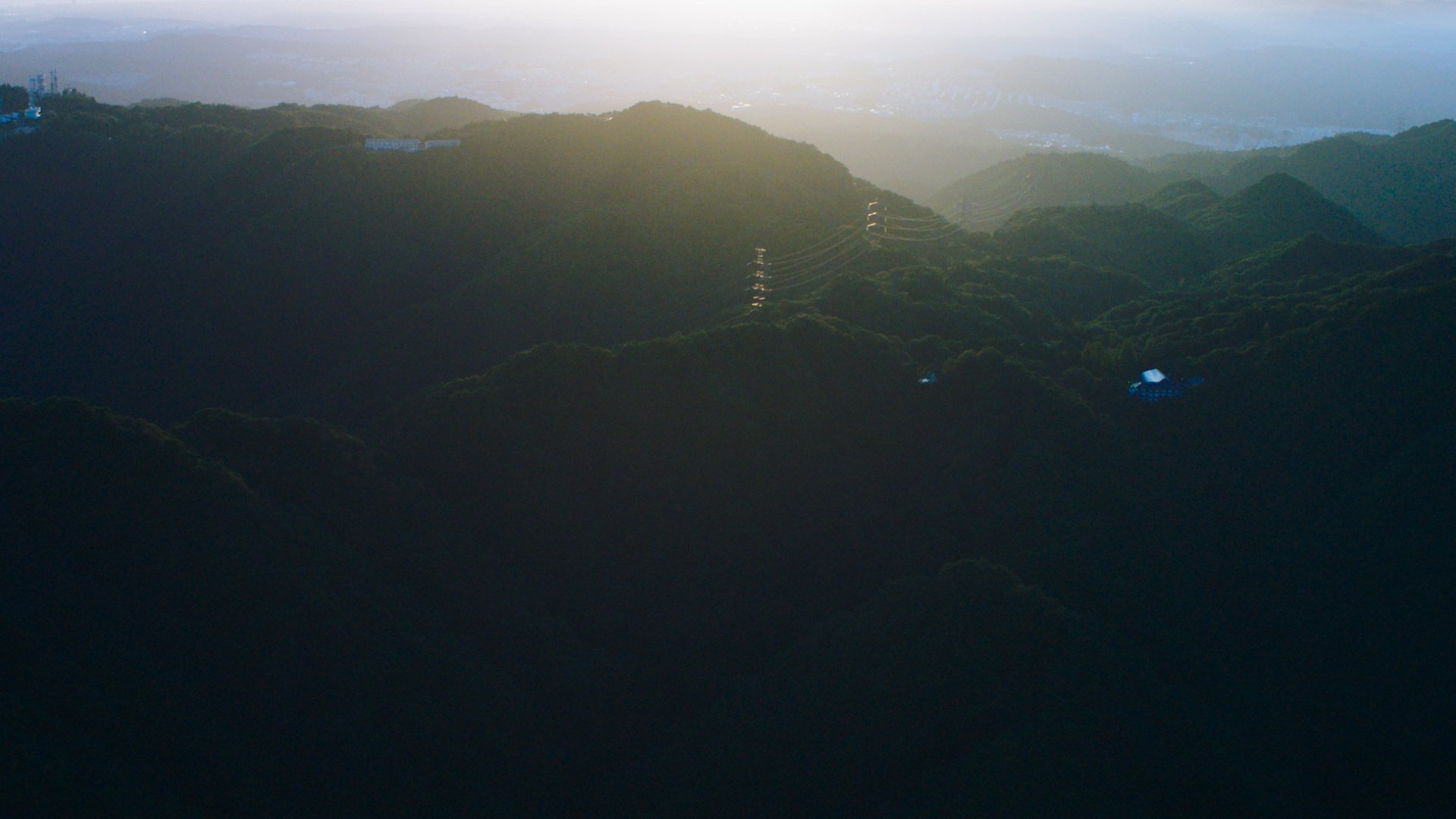 Anamorphic 2.35.00_00_19_19.Still006.jpg