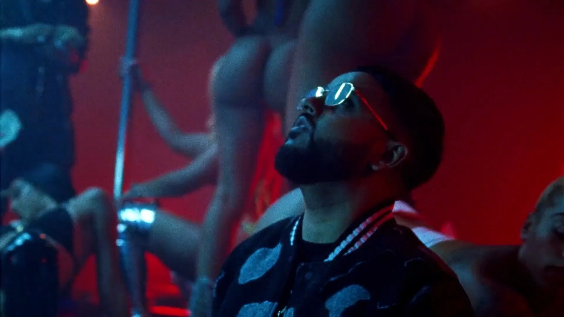 Stills Export.00_01_24_04.Still031.jpg